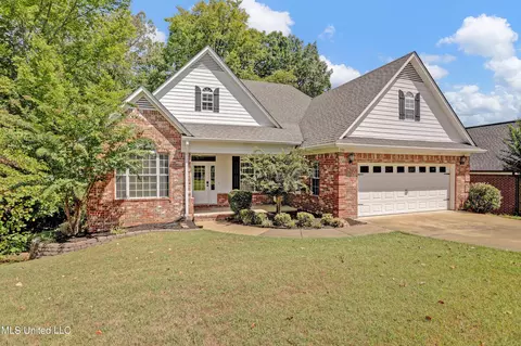 730 Palmer Dr, Hernando, MS 38632