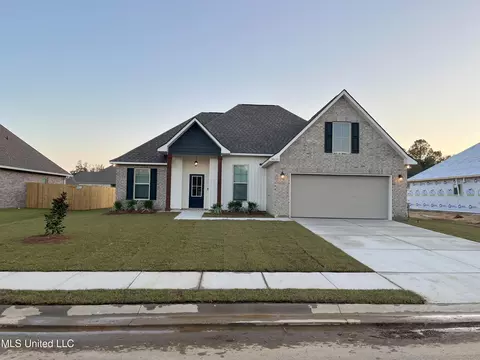 14627 Lillian Way, Vancleave, MS 39565