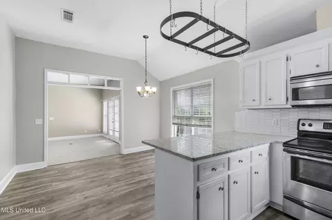 245 N Ridge Dr, Madison, MS 39110 photo 9