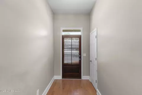 245 N Ridge Dr, Madison, MS 39110 photo 2