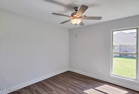Bedroom - 212 Jasmine Cove Cir, Brandon, MS 39042 photo 3 of 4