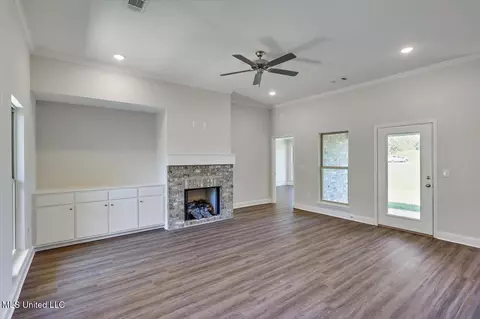 Living - 212 Jasmine Cove Cir, Brandon, MS 39042 photo 1 of 2