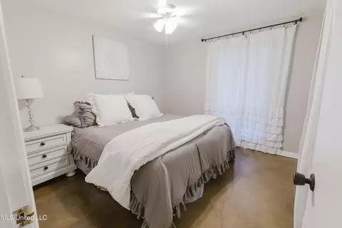 Bedroom - 119 Long Meadow Rd, Brandon, MS 39042 photo 3 of 4