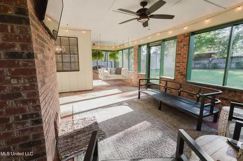 Exterior - 119 Long Meadow Rd, Brandon, MS 39042 photo 3 of 8