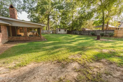 Exterior - 119 Long Meadow Rd, Brandon, MS 39042 photo 7 of 8