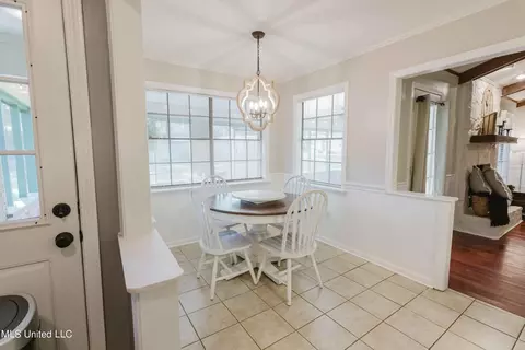 Dining - 119 Long Meadow Rd, Brandon, MS 39042 photo 5 of 6