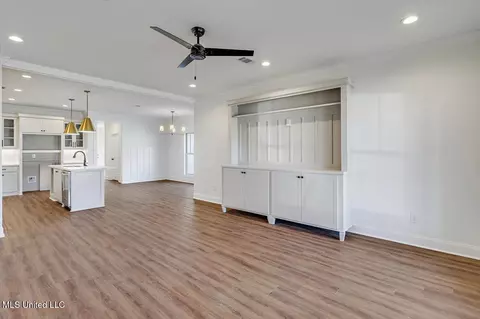 852 Long Leaf Cir, Brandon, MS 39042 photo 5