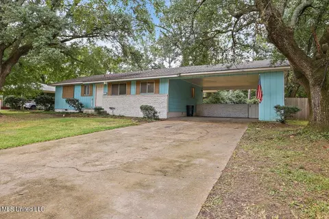 1431 Sheffield Dr, Jackson, MS 39211 photo 3