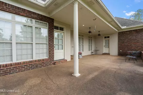 Exterior - 1817 Danas Cv, Hernando, MS 38632 photo 7 of 9