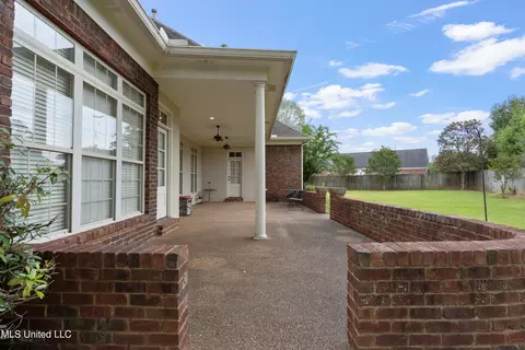 Exterior - 1817 Danas Cv, Hernando, MS 38632 photo 6 of 9