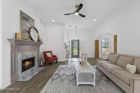 Other - 560 Bay Pointe Cir, Brandon, MS 39047 photo 8 of 32