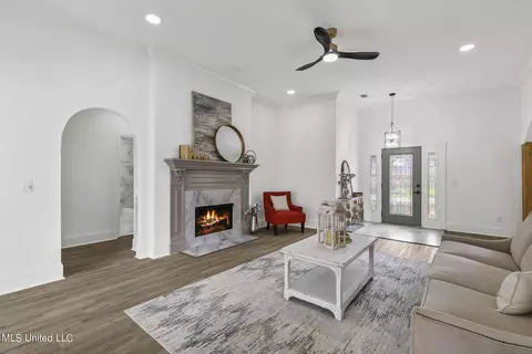 Other - 560 Bay Pointe Cir, Brandon, MS 39047 photo 7 of 32