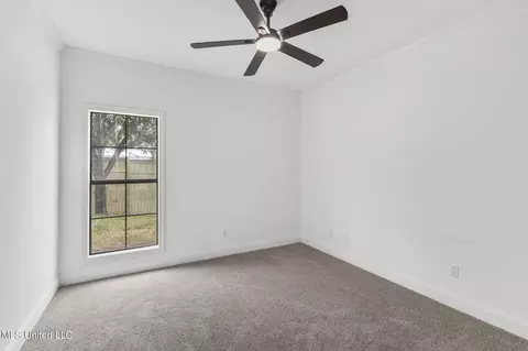 Bedroom - 560 Bay Pointe Cir, Brandon, MS 39047 photo 3 of 9