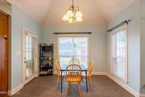Dining - 890 Lindsey Cv, Hernando, MS 38632 photo 1 of 1