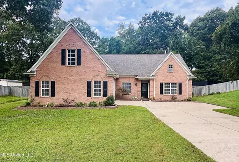 1435 Dogwood Hollow Dr, Nesbit, MS 38651