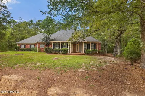 1580 Davis Rd, Terry, MS 39170
