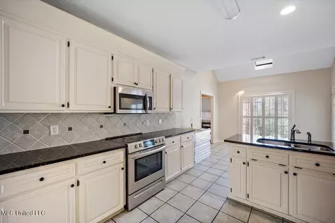 112 Cambridge Dr, Madison, MS 39110 photo 13
