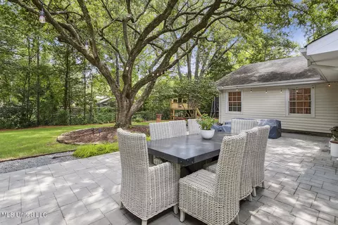 Exterior - 2016 Douglass Dr, Jackson, MS 39211 photo 7 of 13