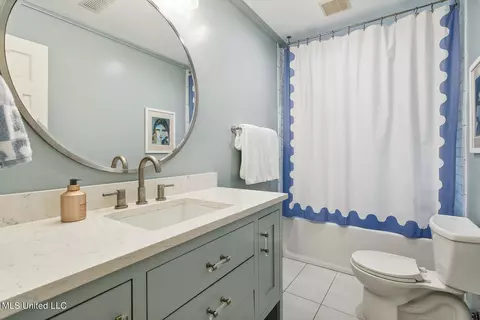 Bath - 2016 Douglass Dr, Jackson, MS 39211 photo 7 of 7