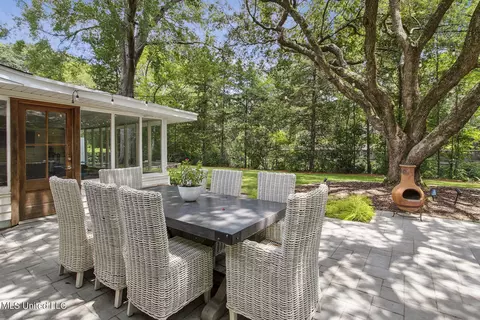 Exterior - 2016 Douglass Dr, Jackson, MS 39211 photo 8 of 13
