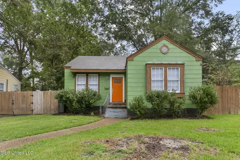 3056 Oxford Ave, Jackson, MS 39216