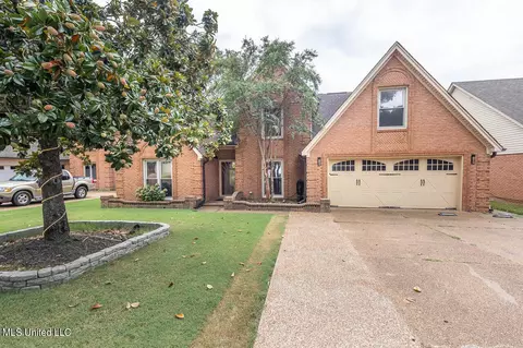 1445 Fox Chase Cv, Southaven, MS 38671
