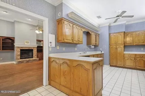 Kitchen - 7828 Loa Pl, Diamondhead, MS 39525 photo 2 of 3