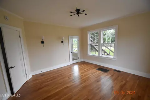 Other - 117 E Adams Ave, Greenwood, MS 38930 photo 2 of 6