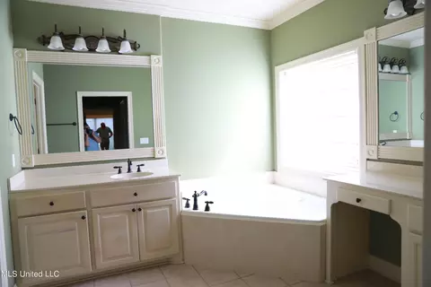 323 Cornerstone Dr, Brandon, MS 39042 photo 8