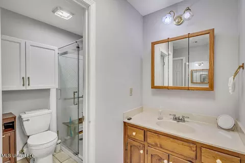 Bath - 1 Chloe Ct, Long Beach, MS 39560 photo 1 of 3