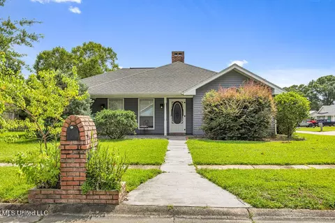 1 Chloe Ct, Long Beach, MS 39560