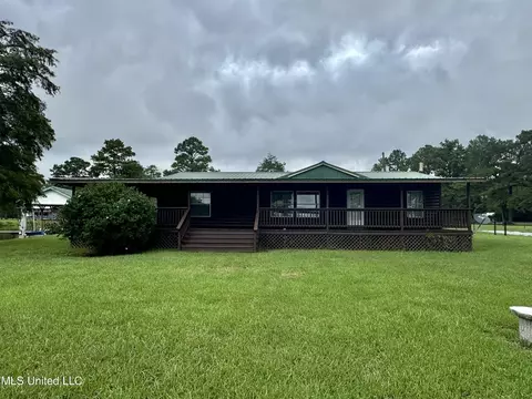 104 Jolly Roger Pt, Carriere, MS 39426