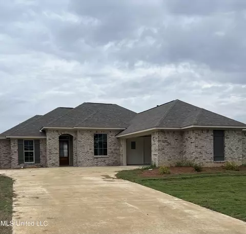 222 Hemingway Cir, Canton, MS 39046 photo 1