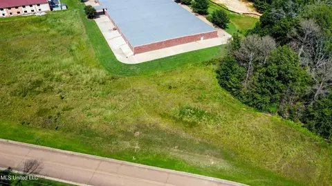 131 Woodchase Park Dr, Clinton, MS 39056