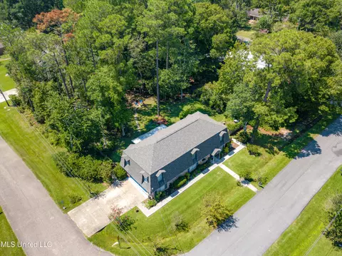 View/Area - 7318 Ahi Dr, Diamondhead, MS 39525 photo 8 of 9
