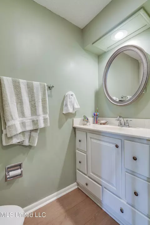 Bath - 7318 Ahi Dr, Diamondhead, MS 39525 photo 6 of 7