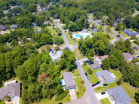 View/Area - 7318 Ahi Dr, Diamondhead, MS 39525 photo 2 of 9