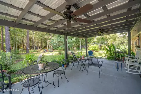 Exterior - 7318 Ahi Dr, Diamondhead, MS 39525 photo 5 of 18