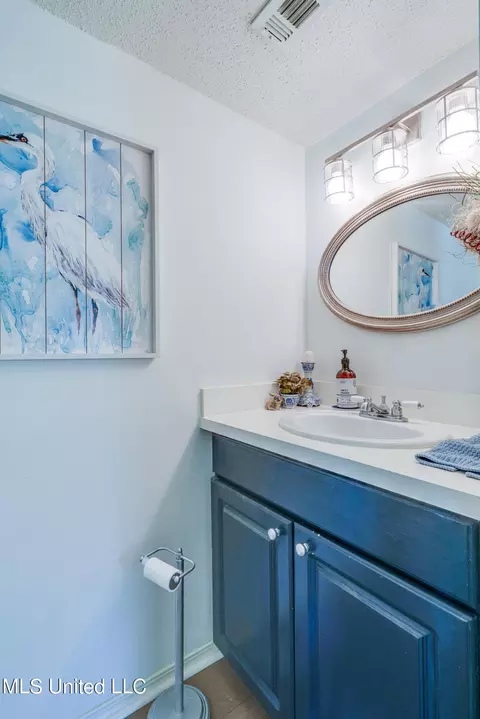 Bath - 7318 Ahi Dr, Diamondhead, MS 39525 photo 1 of 7