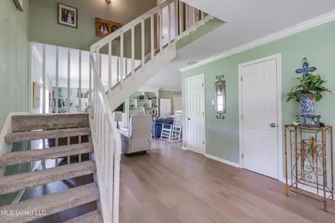 Entry Way - 7318 Ahi Dr, Diamondhead, MS 39525 photo 2 of 3