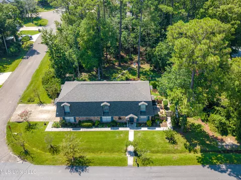 View/Area - 7318 Ahi Dr, Diamondhead, MS 39525 photo 7 of 9