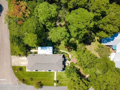 View/Area - 7318 Ahi Dr, Diamondhead, MS 39525 photo 6 of 9