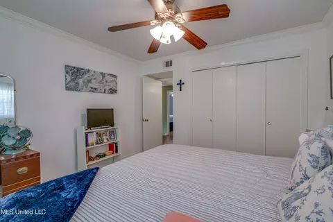 Bedroom - 7318 Ahi Dr, Diamondhead, MS 39525 photo 4 of 8