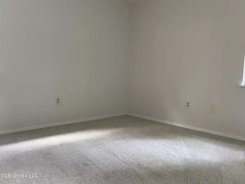 208 Forest Ave, Jackson, MS 39206 photo 8