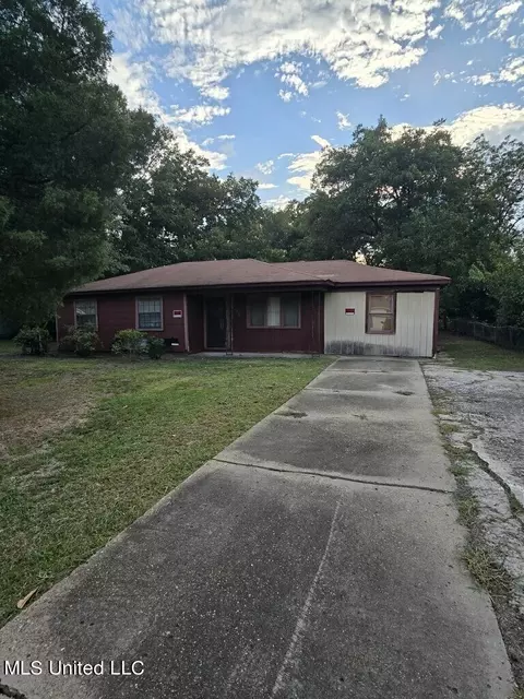 350 N Beauchamp Ave, Greenville, MS 38703