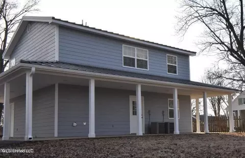 Exterior - 9060 2nd St, Walls, MS 38680 photo 4 of 4