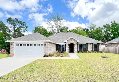 15776 Rachael Dr, Gulfport, MS 39503