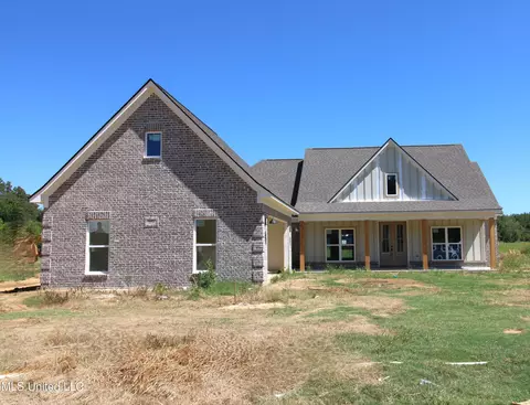 2554 Saint Elmos Fire Dr, Hernando, MS 38632