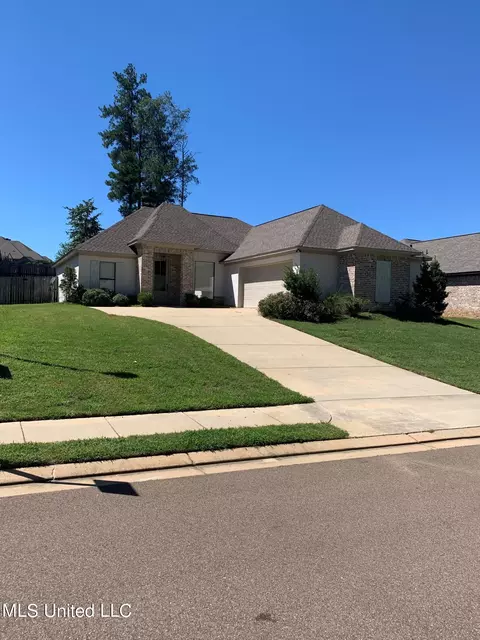 133 Woodburn Way, Pearl, MS 39208