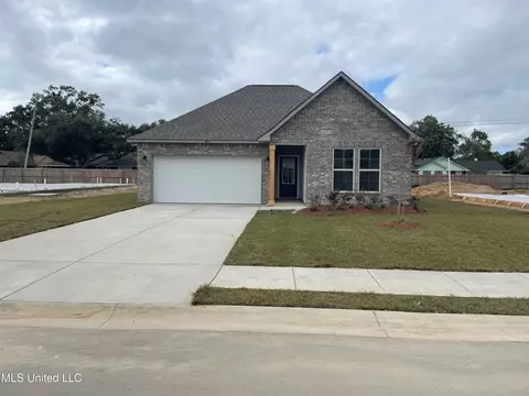 845 Ahoy Dr, Biloxi, MS 39532